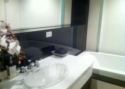 For SALE : The Address Chidlom / 1 Bedroom / 1 Bathrooms / 41 sqm / 7400000 THB [6150994]