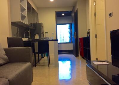 For SALE : The Crest Sukhumvit 34 / 1 Bedroom / 1 Bathrooms / 35 sqm / 7600000 THB [S11335]