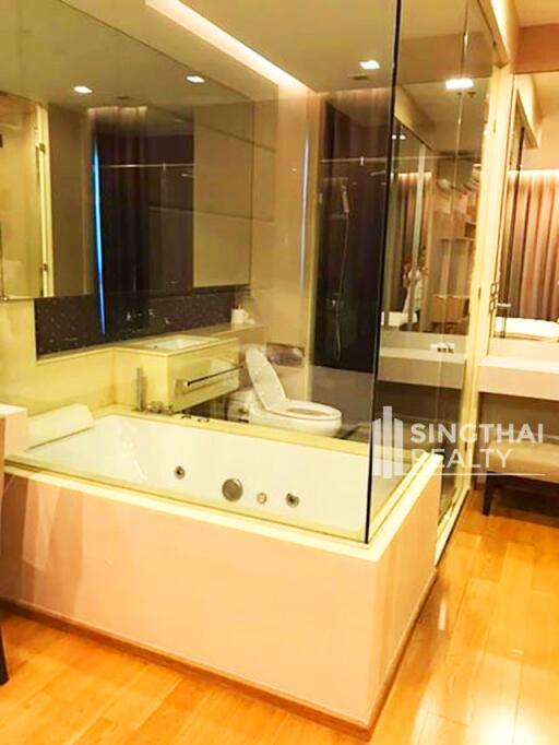 For SALE : The Address Asoke / 1 Bedroom / 1 Bathrooms / 46 sqm / 7700000 THB [6807992]