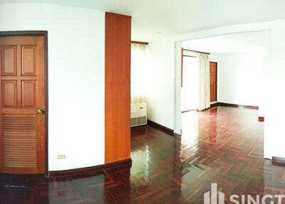 For SALE : Beverly Tower Condo / 2 Bedroom / 2 Bathrooms / 119 sqm / 7800000 THB [7541603]