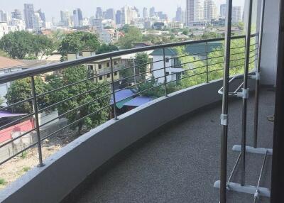 For SALE : Supalai Place / 2 Bedroom / 2 Bathrooms / 121 sqm / 7950000 THB [8302742]