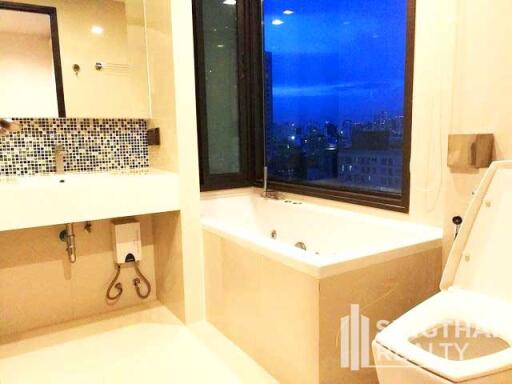 For SALE : Rhythm Sukhumvit 44/1 / 1 Bedroom / 1 Bathrooms / 49 sqm / 8000000 THB [6497865]