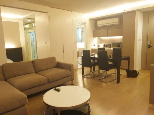 For SALE : MODE Sukhumvit 61 / 1 Bedroom / 1 Bathrooms / 55 sqm / 8100000 THB [S11308]