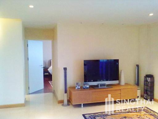 For SALE : Urbana Langsuan / 2 Bedroom / 2 Bathrooms / 130 sqm / 8400000 THB [7916099]