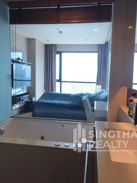 For SALE : The Address Sathorn / 1 Bedroom / 1 Bathrooms / 50 sqm / 8499000 THB [5624750]