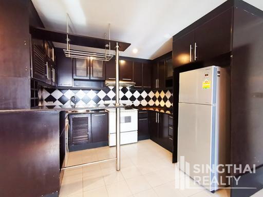 For SALE : Supalai Place / 2 Bedroom / 1 Bathrooms / 121 sqm / 8600000 THB [S10743]