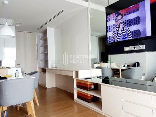 For SALE : The Lumpini 24 / 2 Bedroom / 2 Bathrooms / 55 sqm / 8890000 THB [S10176]