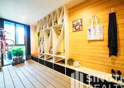 For SALE : Taka Haus Ekamai 12 / 2 Bedroom / 2 Bathrooms / 49 sqm / 8900000 THB [7076856]
