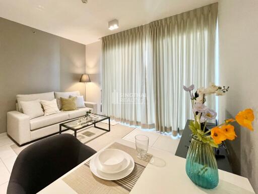 For SALE : The Lofts Ekkamai / 1 Bedroom / 1 Bathrooms / 45 sqm / 8900000 THB [S10840]