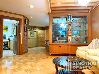 For SALE : Bangkok Garden / 2 Bedroom / 2 Bathrooms / 107 sqm / 9630000 THB [7592800]