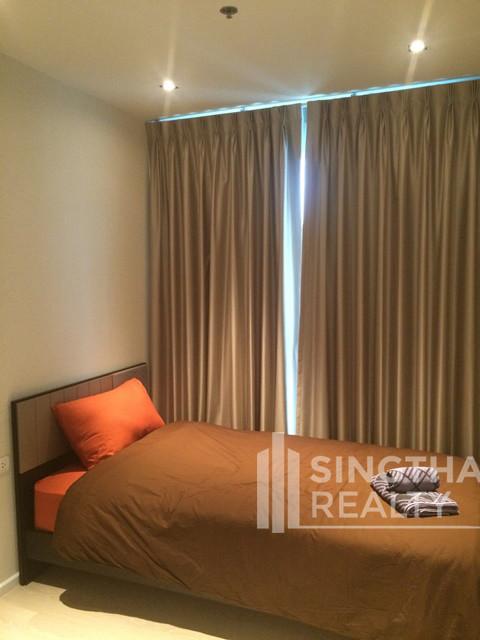 For SALE : Rhythm Sathorn - Narathiwas / 2 Bedroom / 2 Bathrooms / 62 sqm / 9800000 THB [4980476]