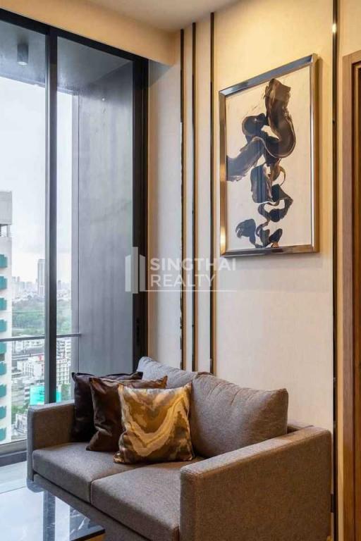 For SALE : Celes Asoke / 1 Bedroom / 1 Bathrooms / 34 sqm / 9900000 THB [9941200]