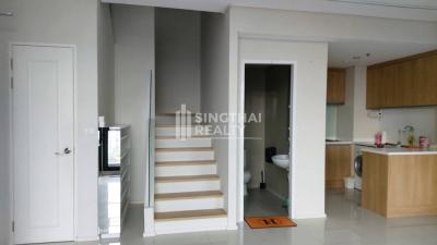 For SALE : Villa Asoke / 1 Bedroom / 2 Bathrooms / 82 sqm / 9900000 THB [S10248]