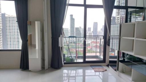 For SALE : Villa Asoke / 1 Bedroom / 2 Bathrooms / 82 sqm / 9900000 THB [S10248]