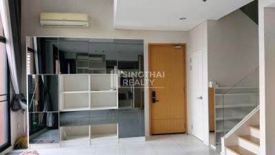 For SALE : Villa Asoke / 1 Bedroom / 2 Bathrooms / 82 sqm / 9900000 THB [S10248]