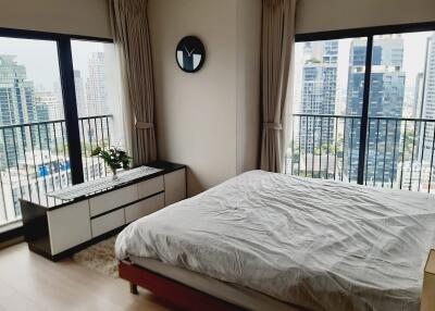 For SALE : Noble Remix / 1 Bedroom / 1 Bathrooms / 62 sqm / 9900000 THB [S11255]