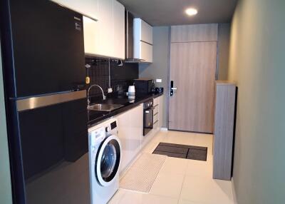 For SALE : Noble Remix / 1 Bedroom / 1 Bathrooms / 62 sqm / 9900000 THB [S11255]