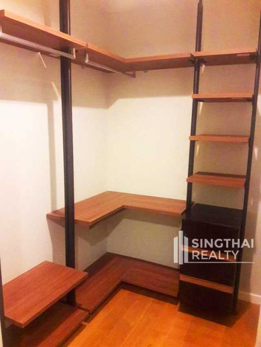 For SALE : Condolette Dwell Sukhumvit 26 / 2 Bedroom / 2 Bathrooms / 69 sqm / 10200000 THB [6561182]