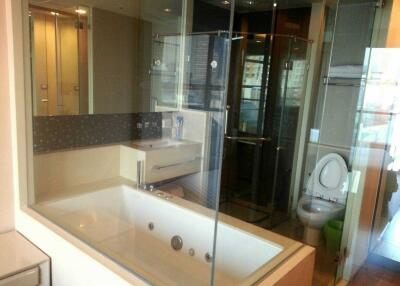For SALE : The Address Asoke / 1 Bedroom / 1 Bathrooms / 45 sqm / 10200000 THB [9256634]