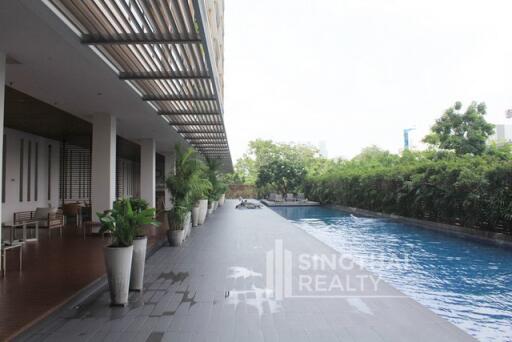 For SALE : The Lofts Yennakart / 2 Bedroom / 2 Bathrooms / 68 sqm / 10200000 THB [5345522]