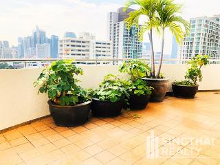 For SALE : Supalai Place / 2 Bedroom / 2 Bathrooms / 135 sqm / 10500000 THB [8845650]