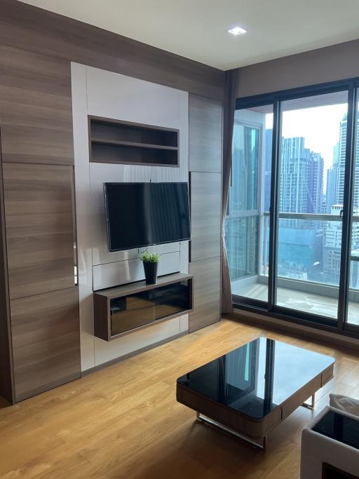 For SALE : The Address Sathorn / 1 Bedroom / 1 Bathrooms / 56 sqm / 10600000 THB [S11109]