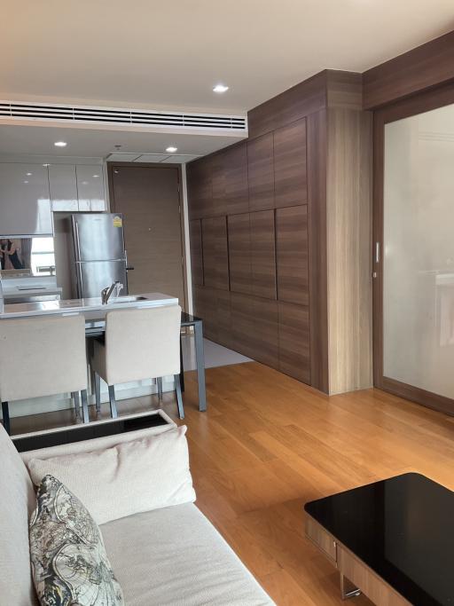 For SALE : The Address Sathorn / 1 Bedroom / 1 Bathrooms / 56 sqm / 10600000 THB [S11109]