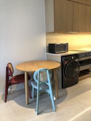 For SALE : The Lofts Silom / 1 Bedroom / 1 Bathrooms / 48 sqm / 10500000 THB [S11429]