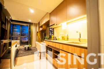 For SALE : Taka Haus Ekamai 12 / 2 Bedroom / 2 Bathrooms / 68 sqm / 10800000 THB [7076675]