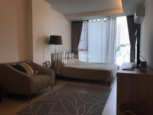 For SALE : Via 49 / 2 Bedroom / 2 Bathrooms / 76 sqm / 11000000 THB [S10708]