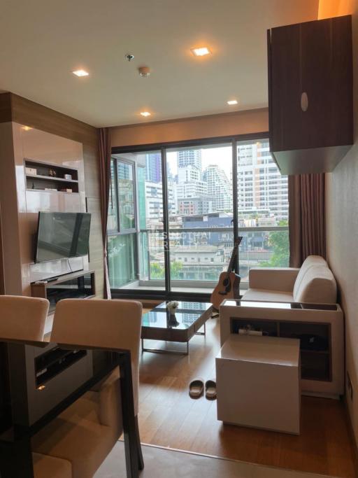 For SALE : The Address Sathorn / 2 Bedroom / 2 Bathrooms / 70 sqm / 11500000 THB [S10589]