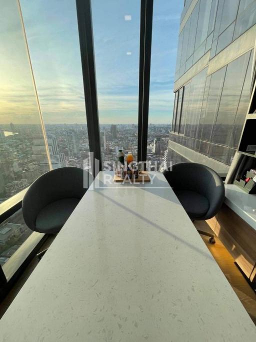 For SALE : Ashton Silom / 1 Bedroom / 1 Bathrooms / 36 sqm / 11900000 THB [S10102]