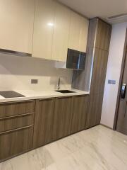 For SALE : Celes Asoke / 1 Bedroom / 1 Bathrooms / 42 sqm / 11900000 THB [S11560]