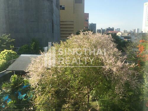 For SALE : The Address Sukhumvit 42 / 2 Bedroom / 2 Bathrooms / 81 sqm / 12000000 THB [2839649]