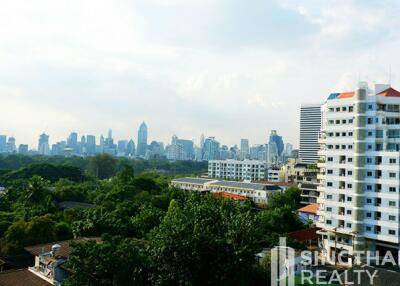 For SALE : Trapezo Sukhumvit 16 / 2 Bedroom / 2 Bathrooms / 75 sqm / 12000000 THB [8303238]