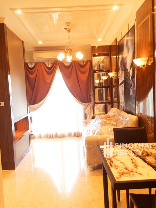 For SALE : The Crest Sukhumvit 34 / 1 Bedroom / 1 Bathrooms / 48 sqm / 12000000 THB [8496641]