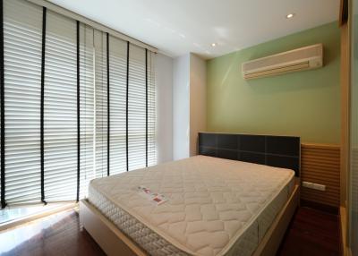 For SALE : Urbana Sukhumvit 15 / 2 Bedroom / 2 Bathrooms / 110 sqm / 12000000 THB [9855485]