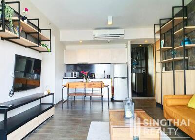 For SALE : The Lofts Ekkamai / 1 Bedroom / 2 Bathrooms / 65 sqm / 12300000 THB [8742793]