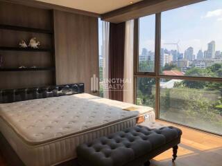 For SALE : Downtown Forty Nine / 2 Bedroom / 2 Bathrooms / 81 sqm / 12300000 THB [S10559]