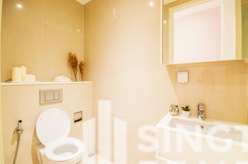For SALE : H Sukhumvit 43 / 2 Bedroom / 2 Bathrooms / 61 sqm / 12800000 THB [8669289]