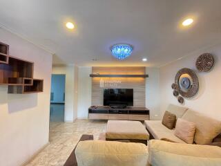 For SALE : D.S. Tower 2 Sukhumvit 39 / 3 Bedroom / 3 Bathrooms / 125 sqm / 13000000 THB [9802833]