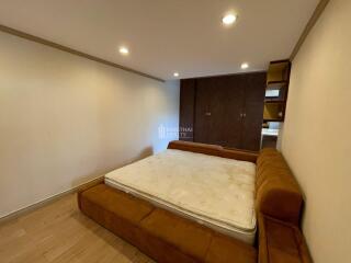 For SALE : D.S. Tower 2 Sukhumvit 39 / 3 Bedroom / 3 Bathrooms / 125 sqm / 13000000 THB [9802833]