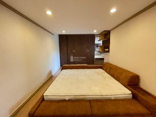 For SALE : D.S. Tower 2 Sukhumvit 39 / 3 Bedroom / 3 Bathrooms / 125 sqm / 13000000 THB [9802833]