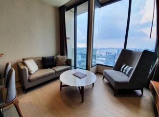 For SALE : The ESSE Asoke / 1 Bedroom / 1 Bathrooms / 45 sqm / 13000000 THB [9830378]
