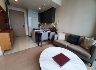 For SALE : The ESSE Asoke / 1 Bedroom / 1 Bathrooms / 45 sqm / 13000000 THB [9830378]