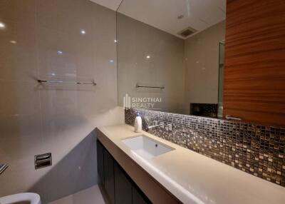 For SALE : The Address Sukhumvit 28 / 2 Bedroom / 2 Bathrooms / 67 sqm / 13000000 THB [S10735]