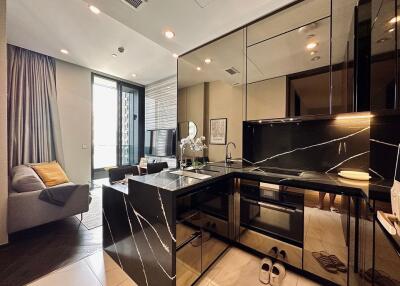 For SALE : The ESSE Sukhumvit 36 / 1 Bedroom / 1 Bathrooms / 38 sqm / 13900000 THB [10649552]