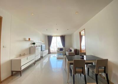 For SALE : The Empire Place / 2 Bedroom / 2 Bathrooms / 99 sqm / 14500000 THB [9555665]