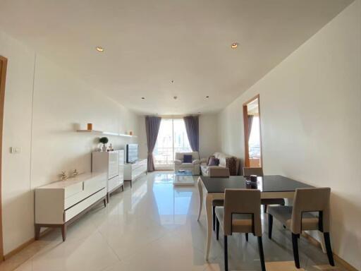 For SALE : The Empire Place / 2 Bedroom / 2 Bathrooms / 99 sqm / 14500000 THB [9555665]