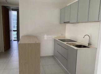 For SALE : The Lofts Ekkamai / 2 Bedroom / 2 Bathrooms / 70 sqm / 14500000 THB [S10776]